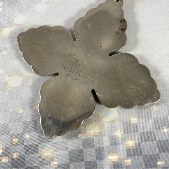 Large ornate Reed and Barton Sterling silver Maltese cross pendant - Picture 3 of 4